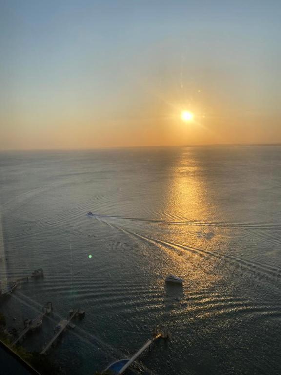 Appartamento Sol Victoria Marina Salvador Esterno foto